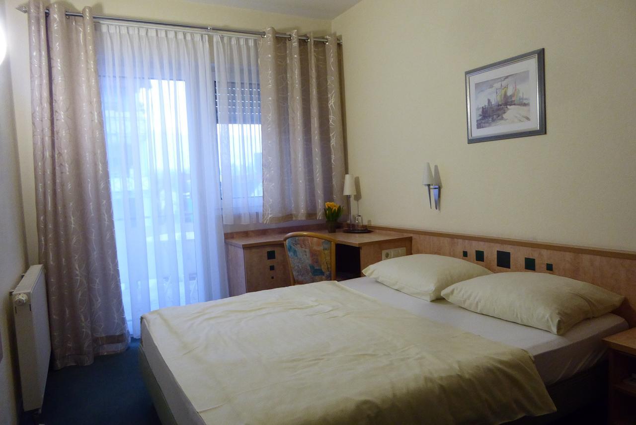 Hotel Ring Park Buchen  Dış mekan fotoğraf