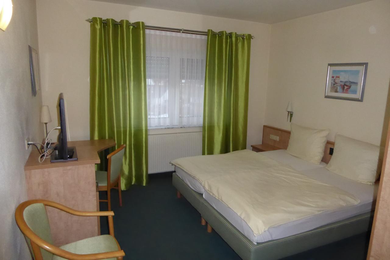 Hotel Ring Park Buchen  Dış mekan fotoğraf