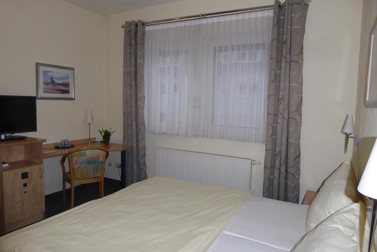 Hotel Ring Park Buchen  Dış mekan fotoğraf