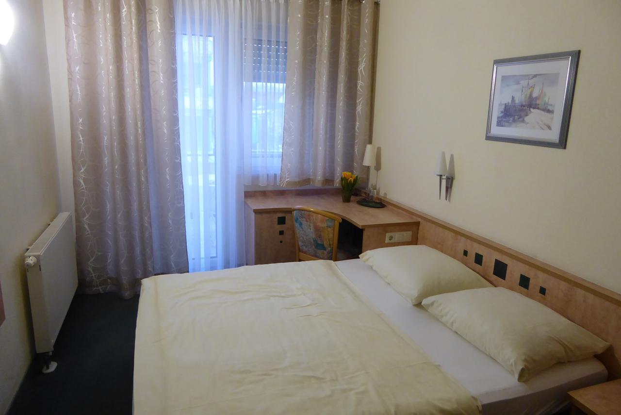 Hotel Ring Park Buchen  Dış mekan fotoğraf